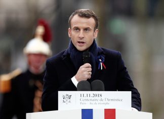 E. Makronas: Patriotizmas yra nacionalizmo priešingybė